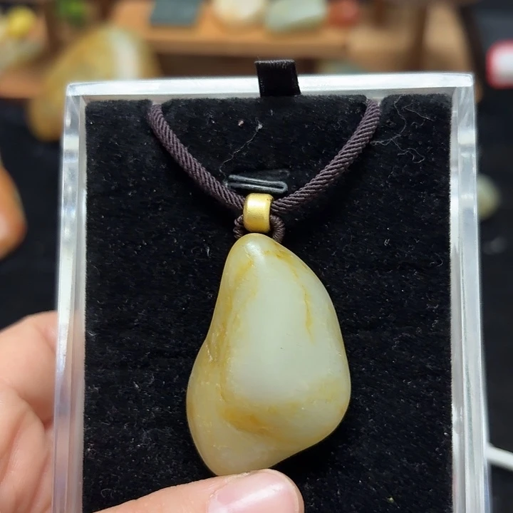 和田玉（糖玉）未镶嵌挂件