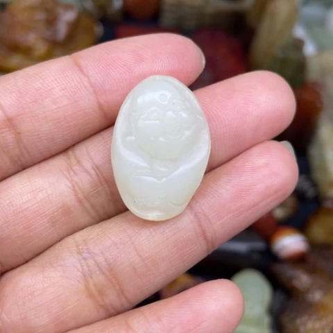 和田玉未镶嵌颈饰3