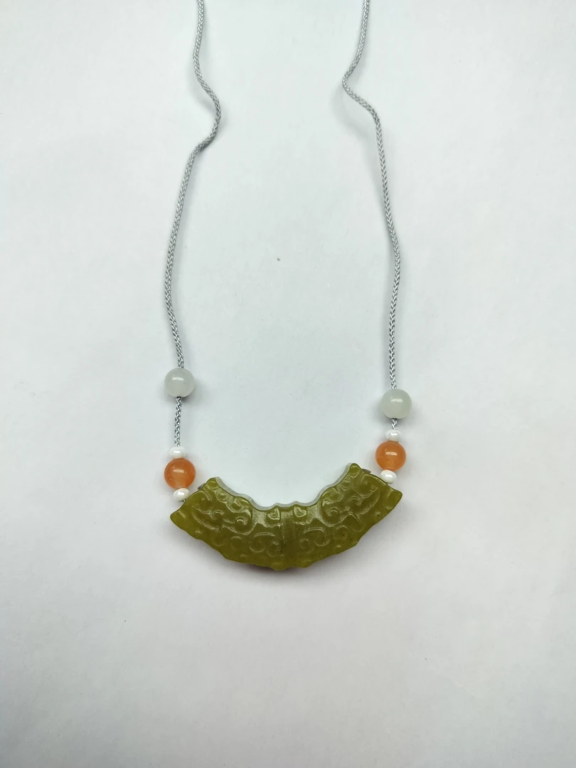 岫玉蛇纹石玉国风回纹素款玉璜吊坠 拍一发二多样性发货