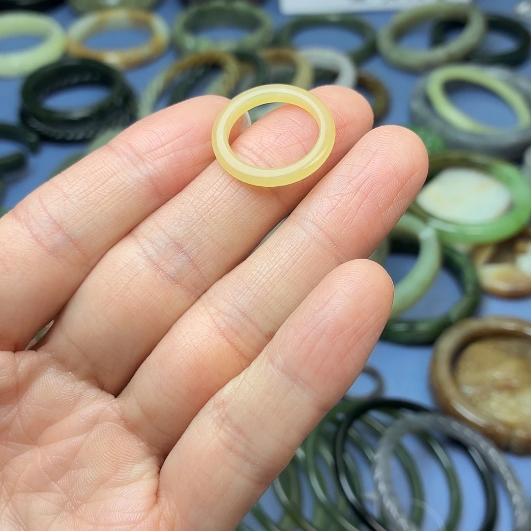 冰***a和田玉（黄玉）未镶嵌戒指