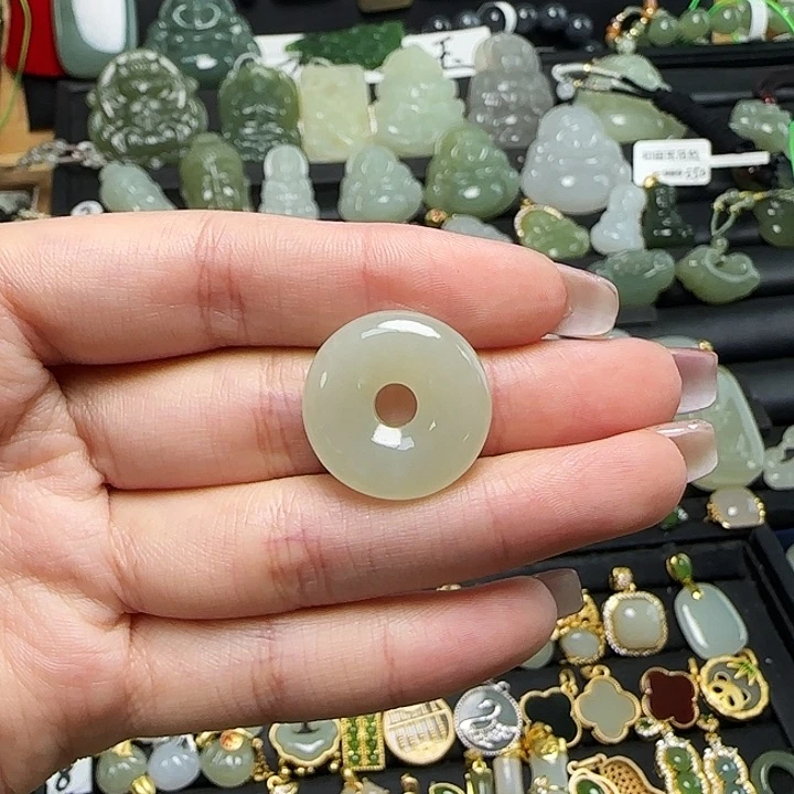 颈饰银S925镶嵌和田玉