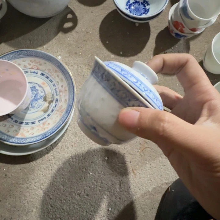 景德镇的陶瓷瓷器
