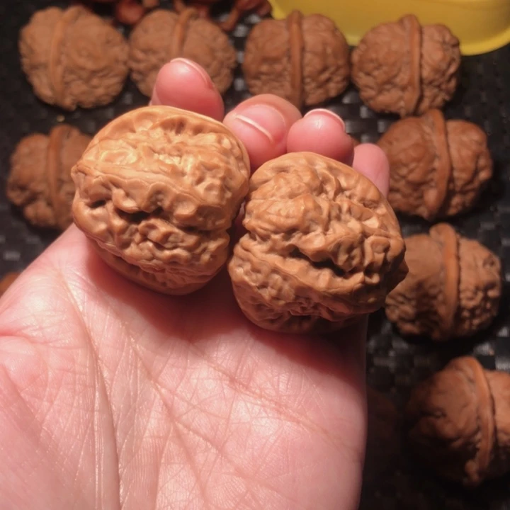 把件文玩核桃暴力肌肉36