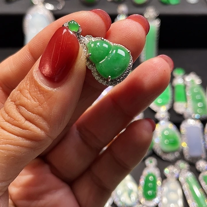 翡翠银S925镶嵌颈饰