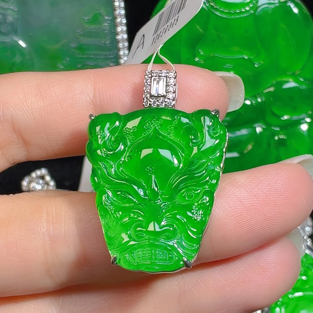 翡翠未镶嵌颈饰天然A货翡翠