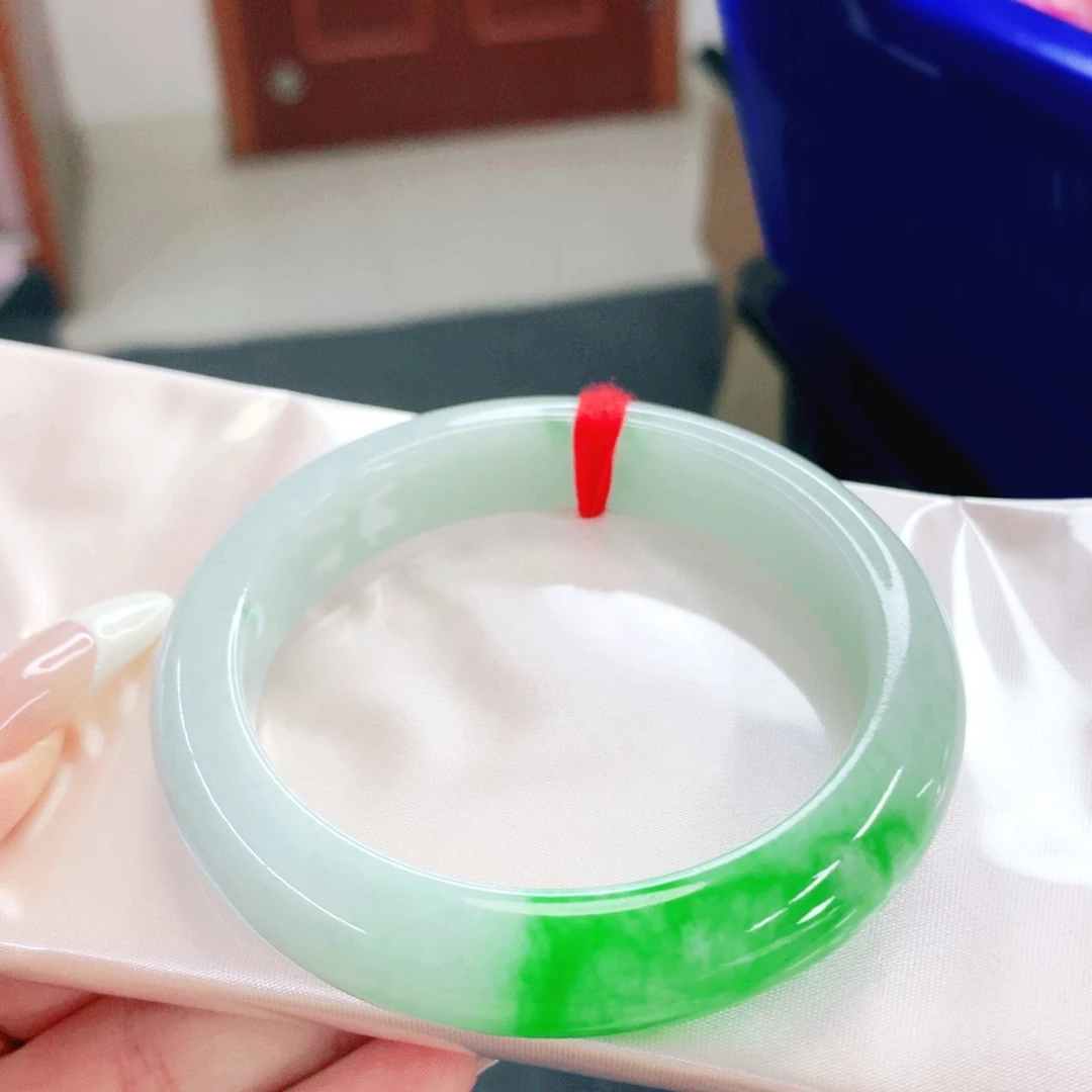未镶嵌手镯翡翠56