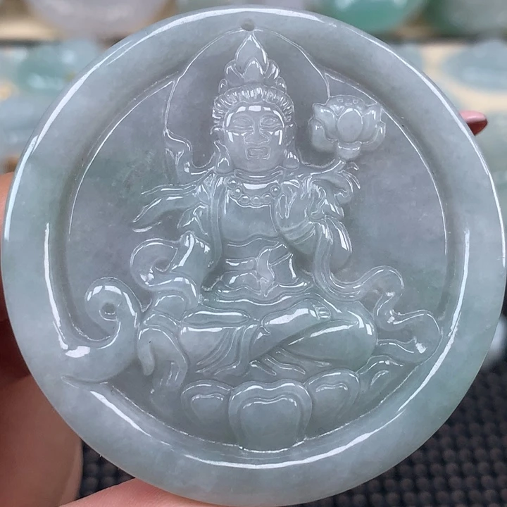 颈饰未镶嵌翡翠大势至菩萨