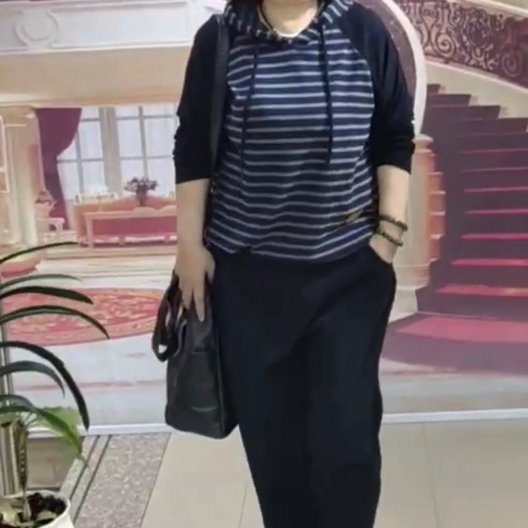 大码女装，帽衫——8043号