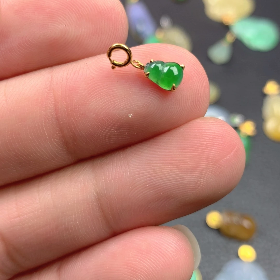 【闪购商品】颈饰18K金镶嵌翡翠翡翠