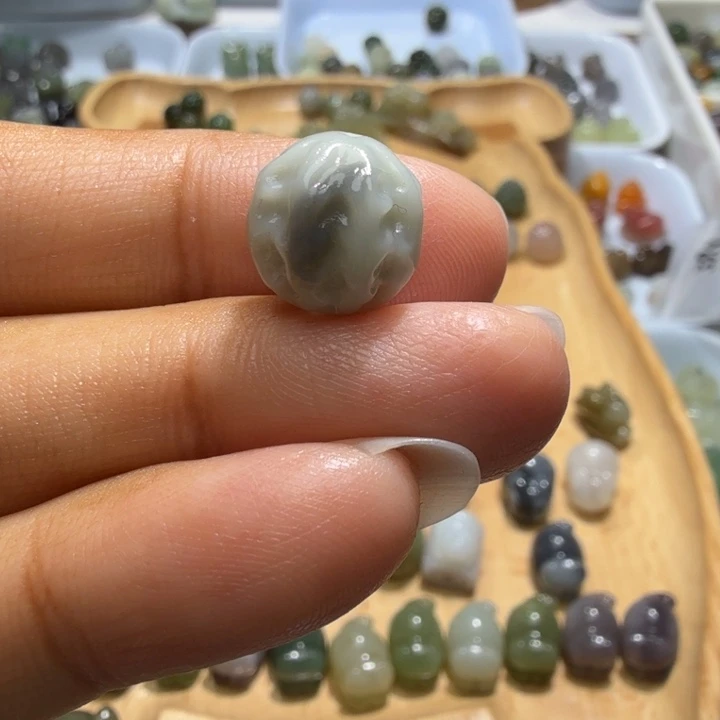 未镶嵌和田玉珠宝半成品