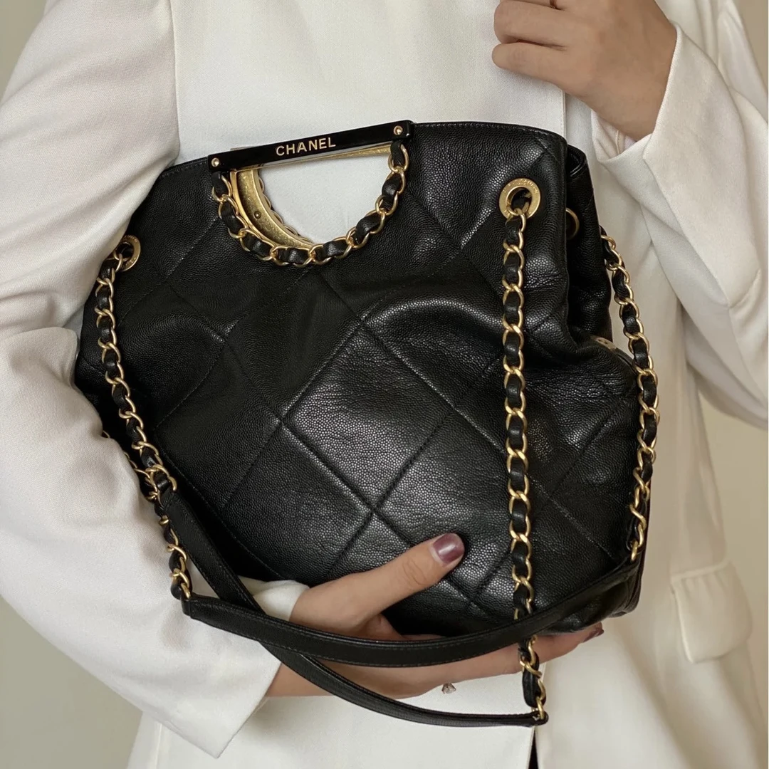 95新 Chanel/香奈儿  青奢荟/黑金购物袋斜挎手提包/69662