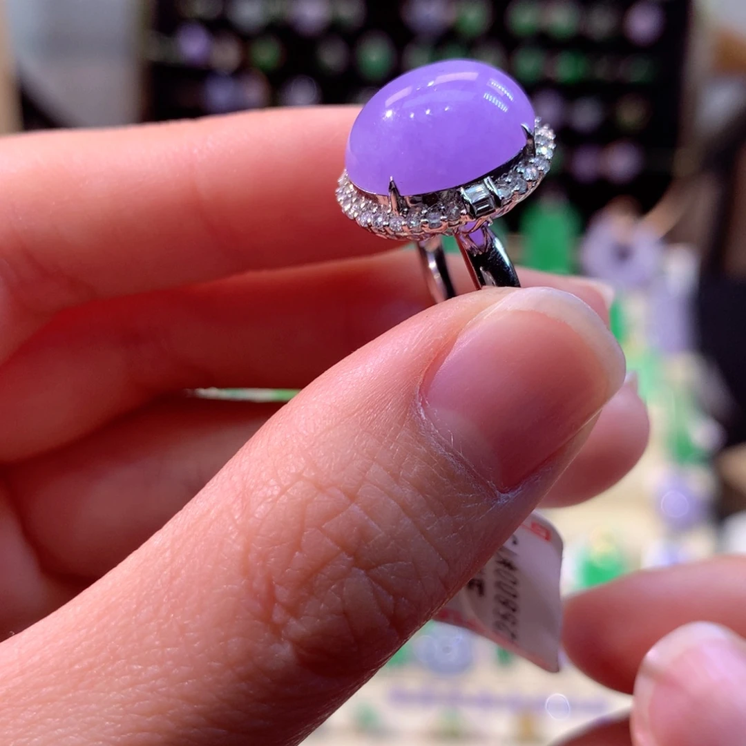 翡翠戒指18K金镶嵌翡翠