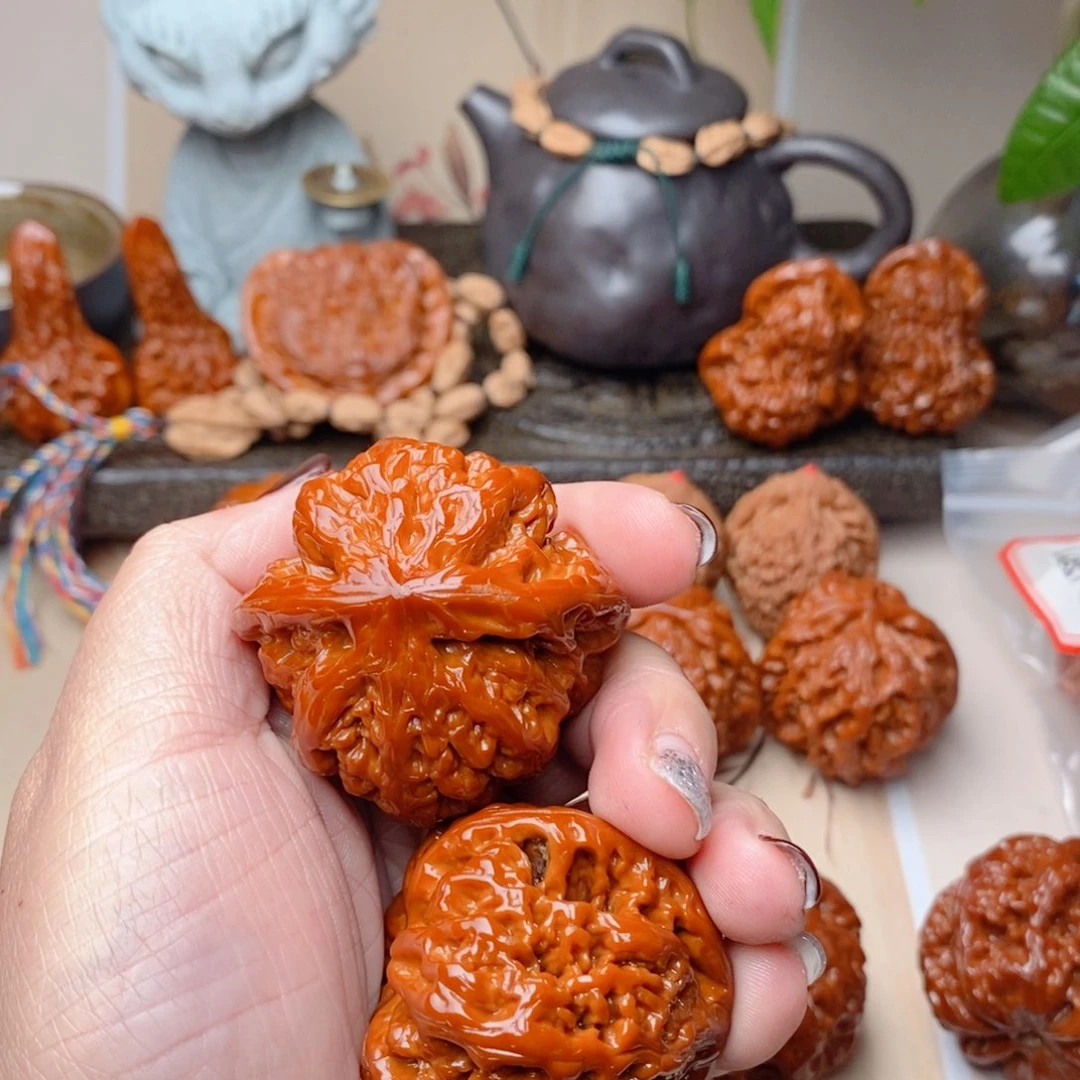 吊坠文玩核桃L**?粗筋