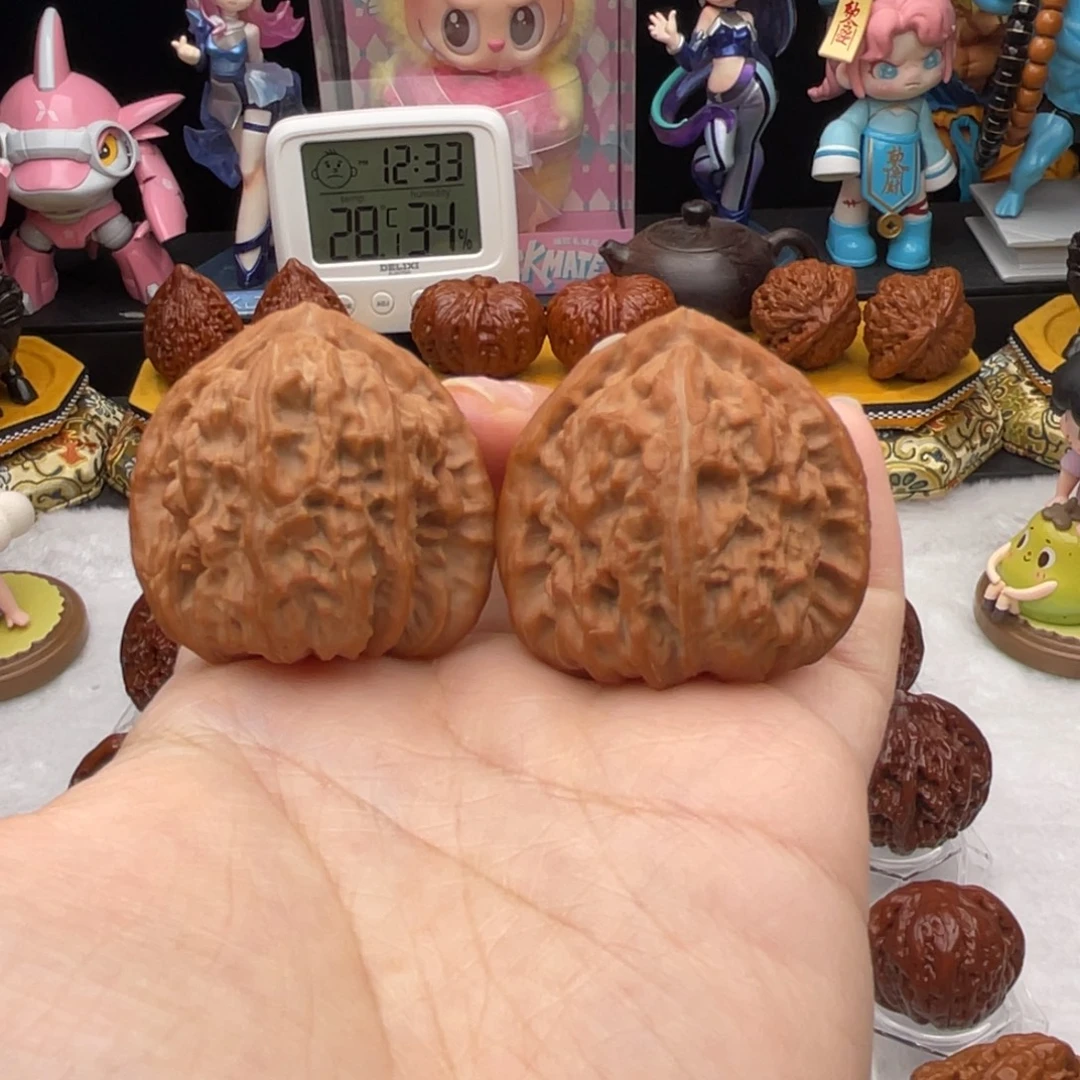 把件文玩核桃37三角白