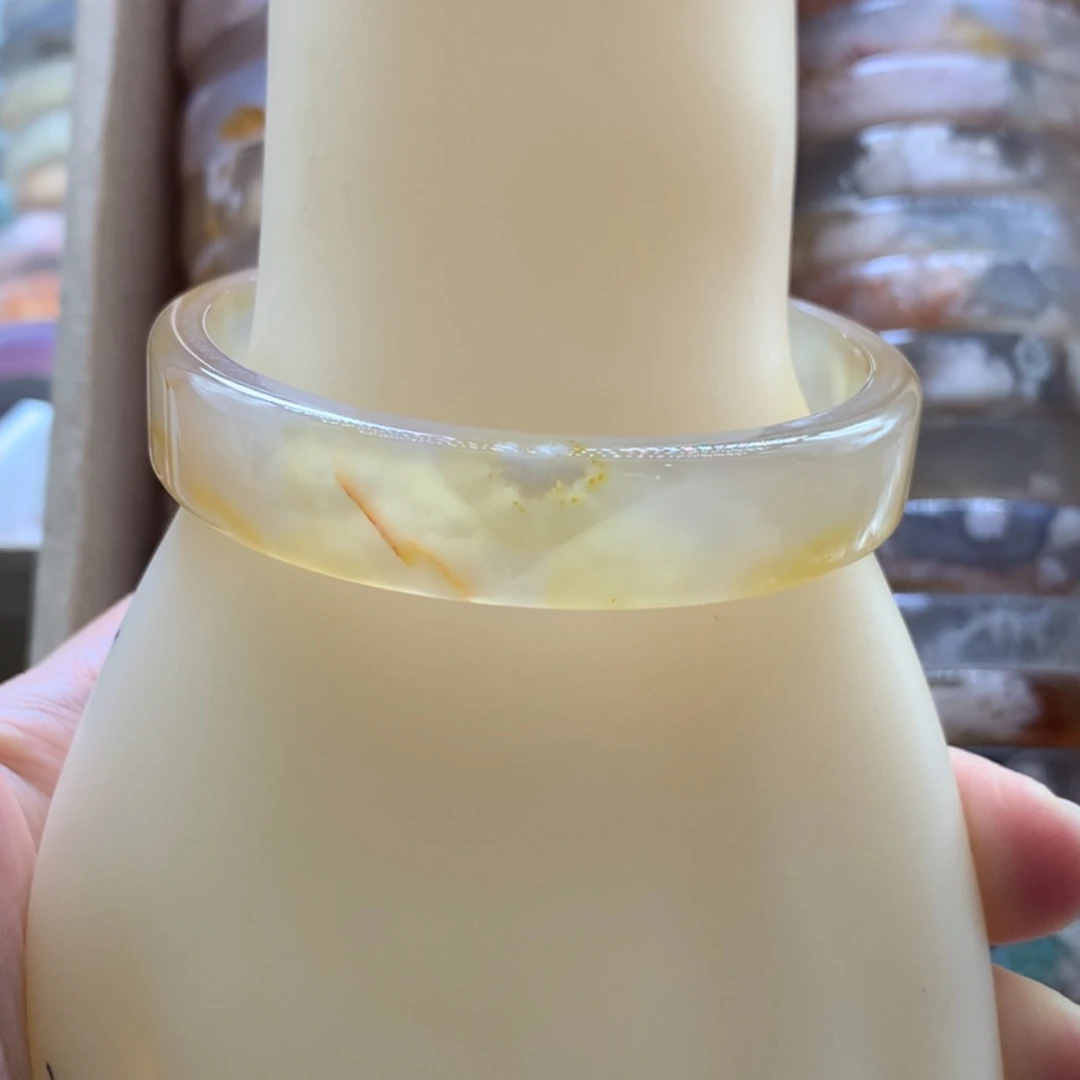 【闪购商品】未镶嵌手链玛瑙/玉髓轻*