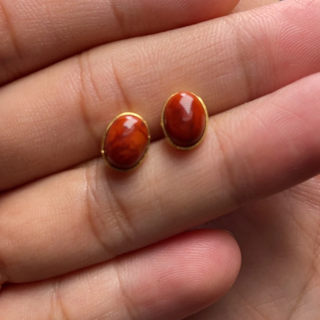 【闪购商品】银S925镶嵌小蛋面耳钉南红玛瑙