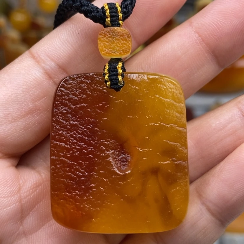 【闪购商品】琥珀颈饰未镶嵌