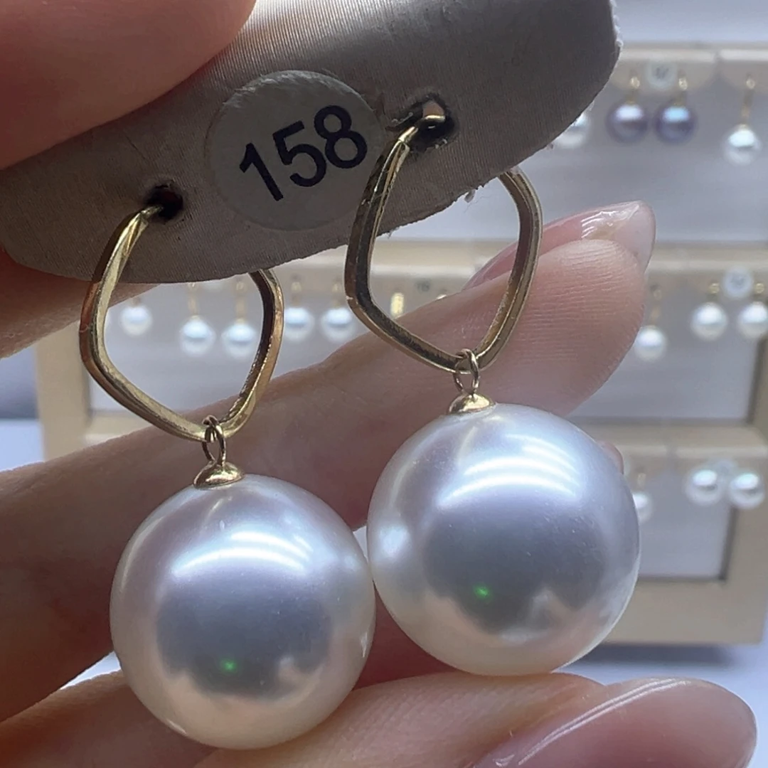 18K金镶嵌淡水珍珠耳饰