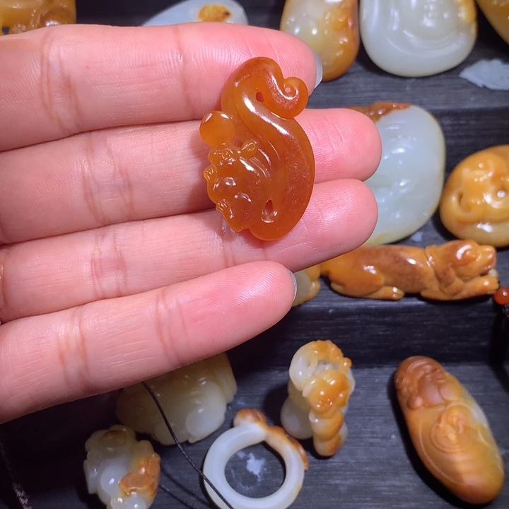 和田玉颈饰未镶嵌默