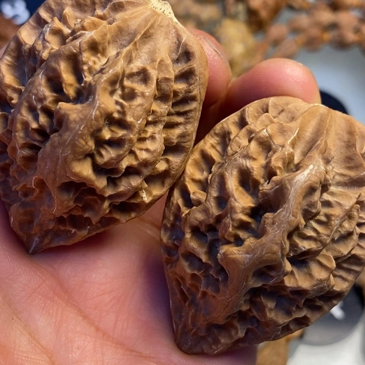 文玩核桃吊坠拿姐工艺96