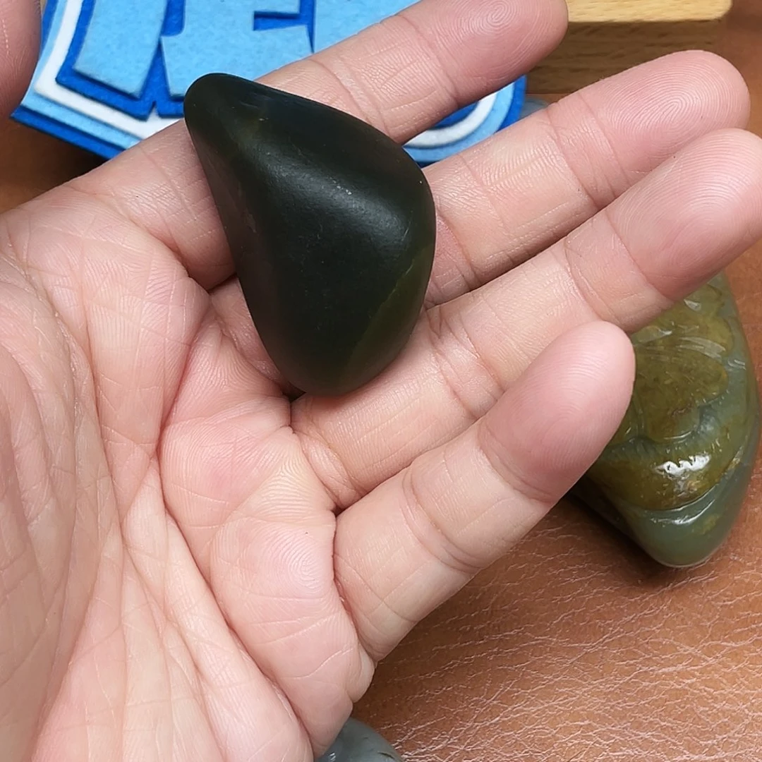 第***人套链未镶嵌和田玉