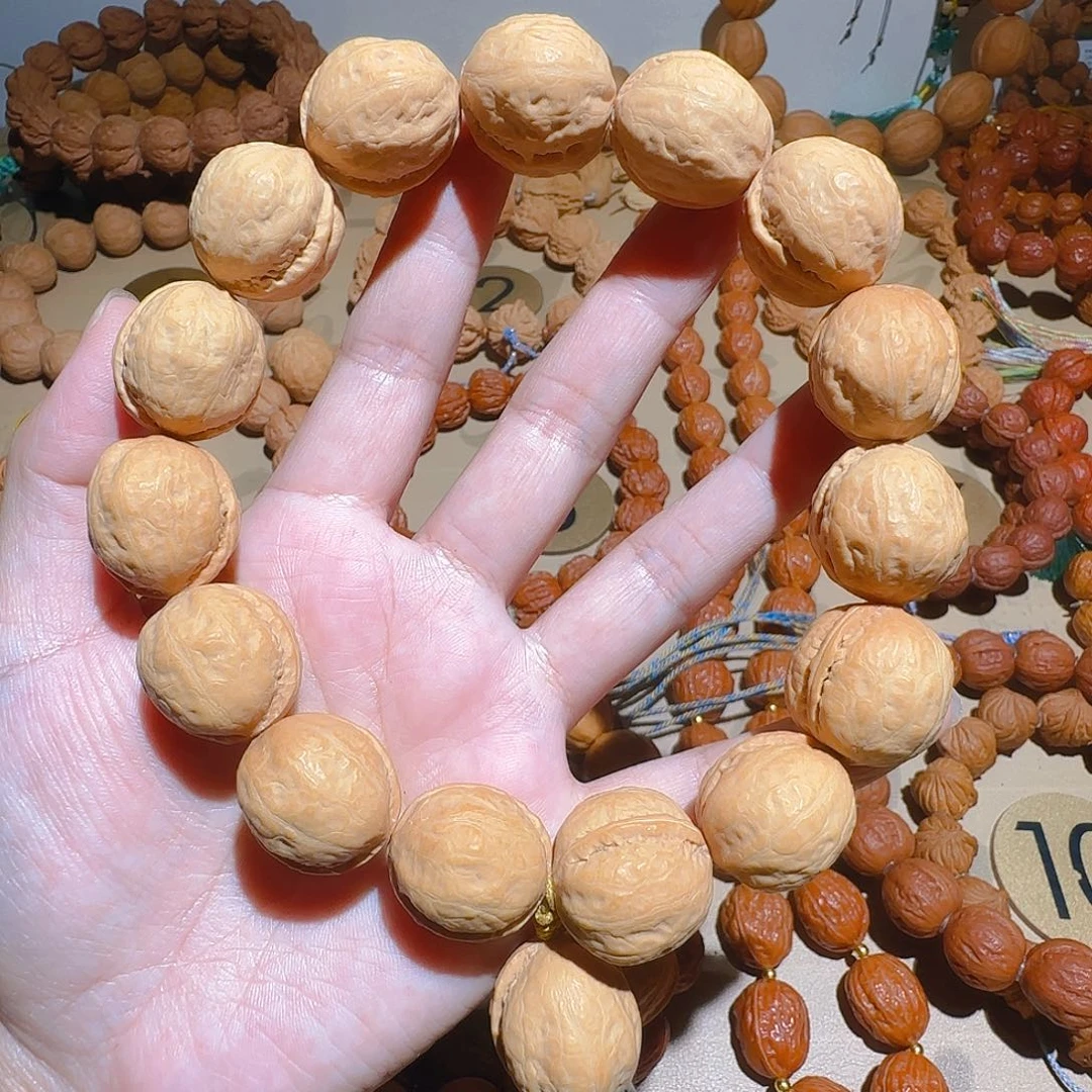 文玩核桃吊坠光头