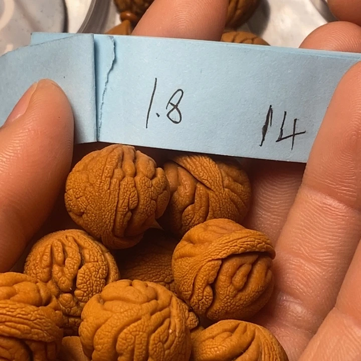 坚***持手串桃核陕西国庆桃核