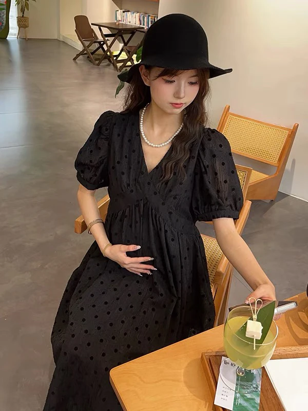 孕妇时尚2025波点V领短袖中长款夏季气质显瘦连衣裙