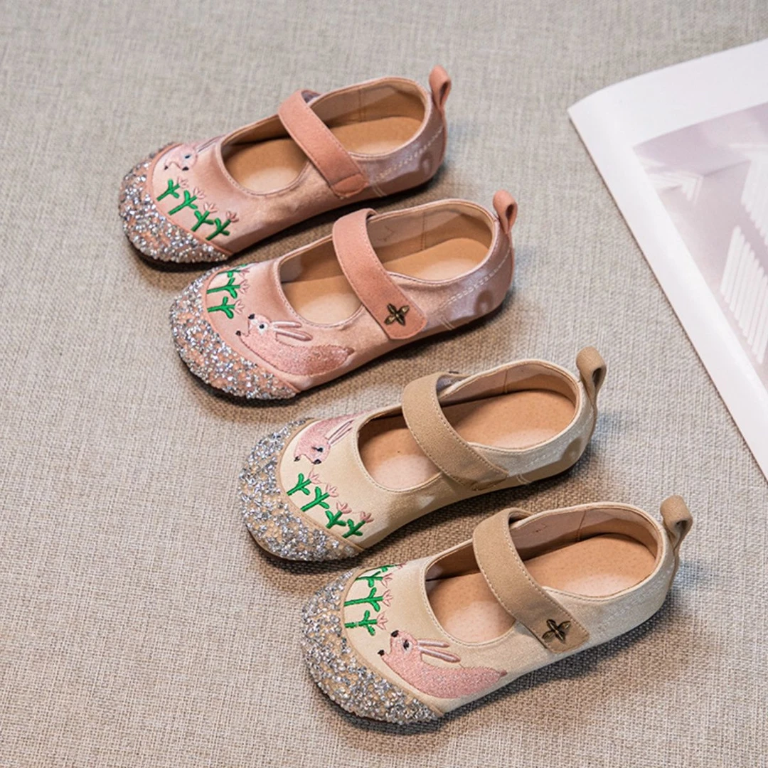 儿童汉服鞋2025新款春秋女童古风鞋配马面裙鞋子洋气女宝宝绣花鞋