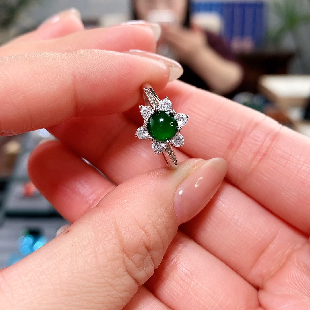 翡翠银S925镶嵌戒指翡翠太阳花戒指