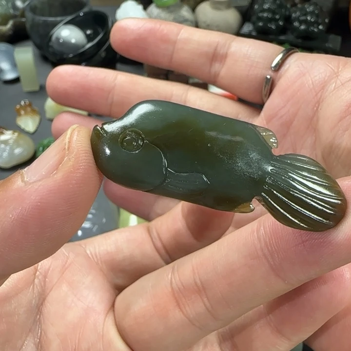 和田玉未镶嵌颈饰福利微包