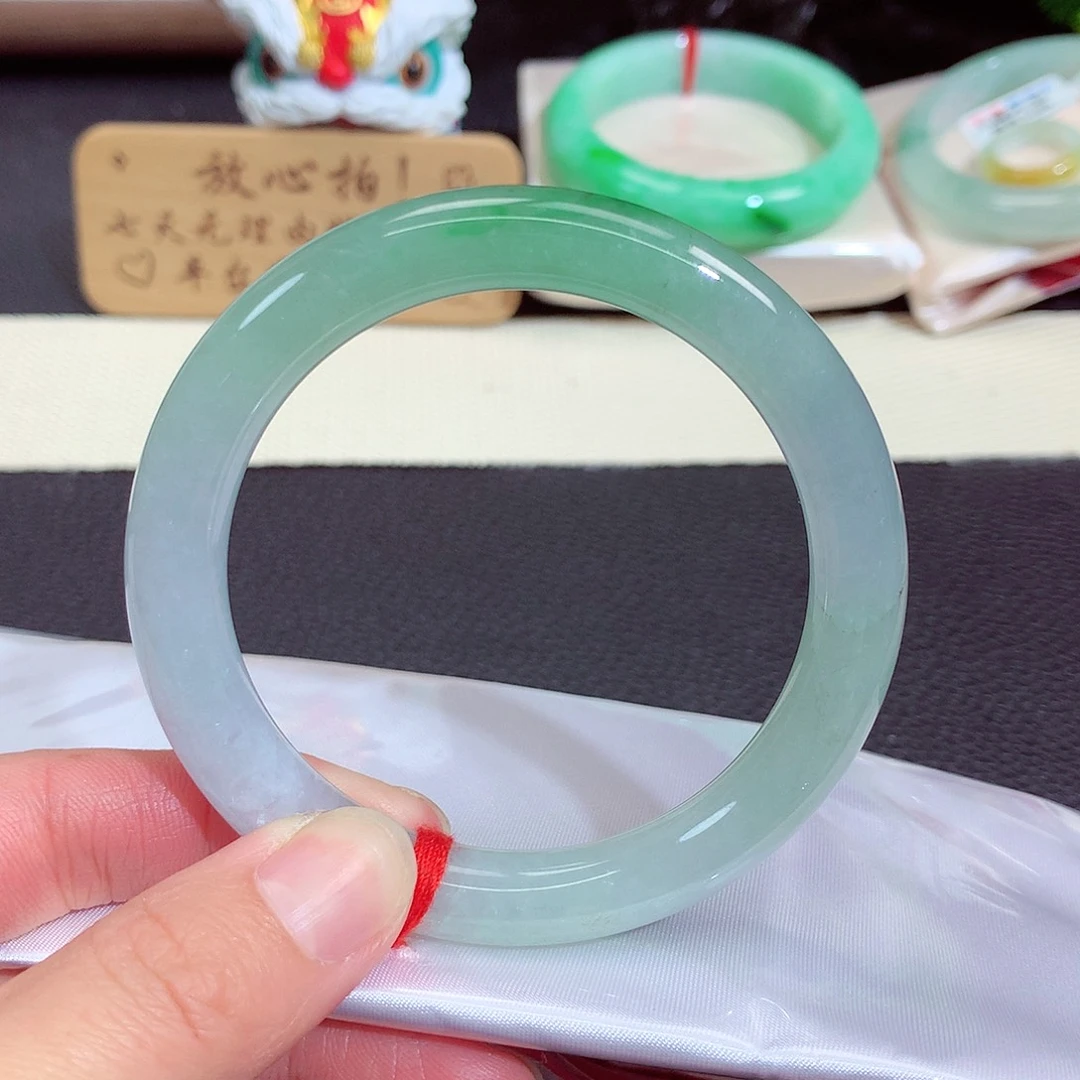 翡翠未镶嵌手镯f03