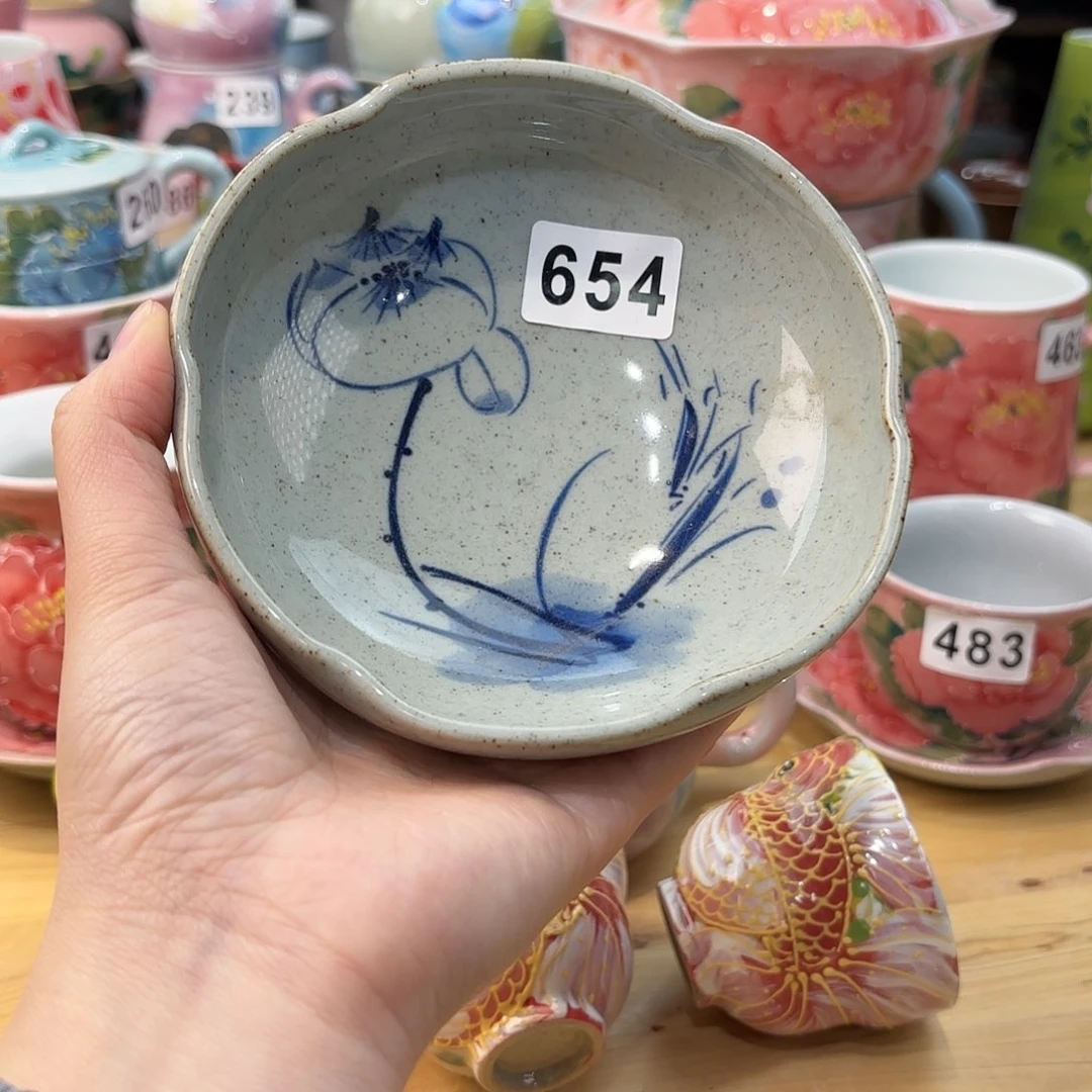 瓷片兔兔盖茨。兔兔