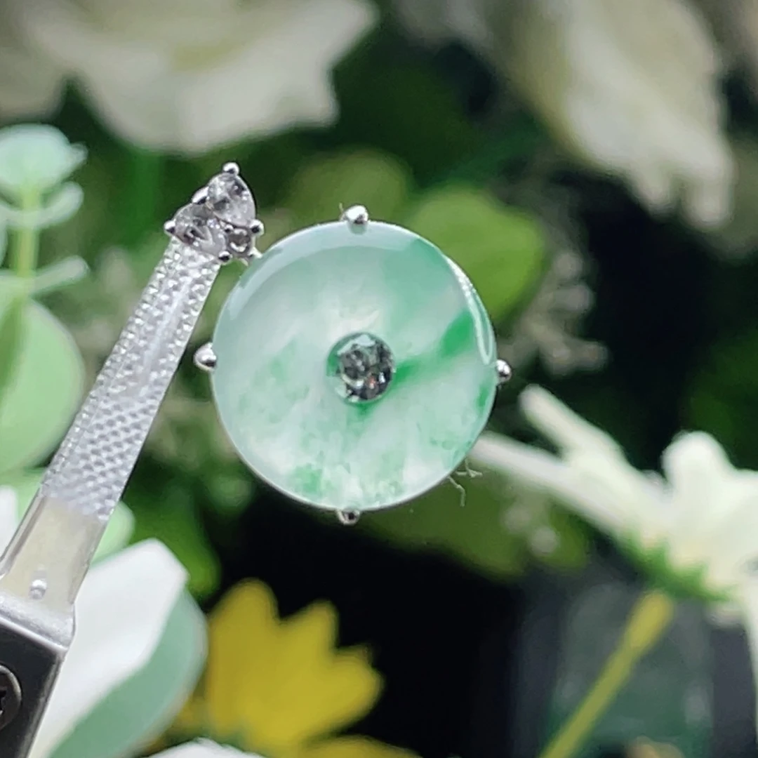 石英质玉（非洲翠）银S925镶嵌颈饰迷你全净高冰阳绿14.7*19.3*6.2