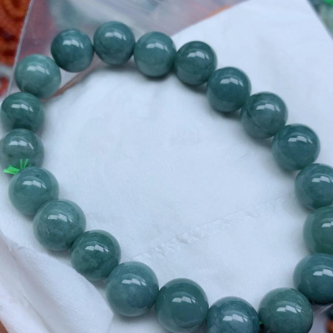 翡翠颈饰未镶嵌手串