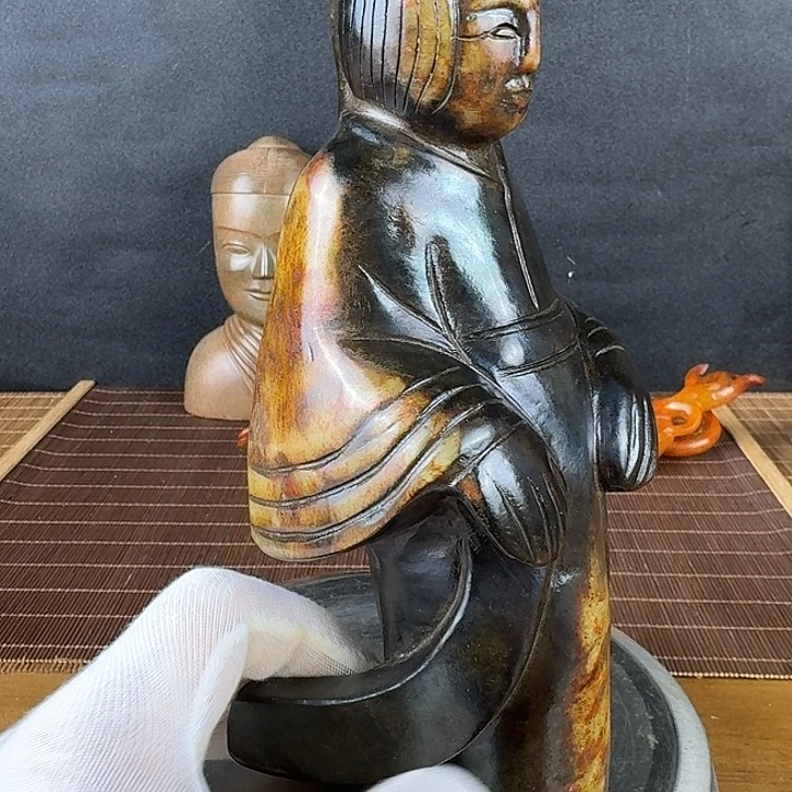 玉***雕和田玉未镶嵌挂件