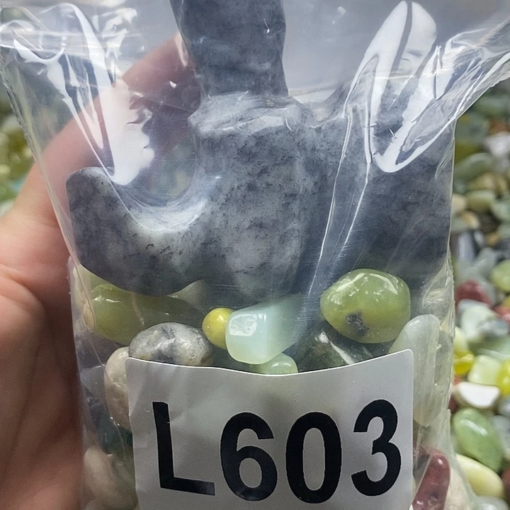 岫玉鱼缸石未镶嵌