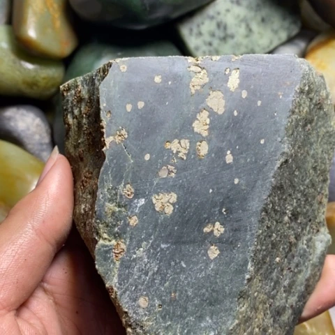 未镶嵌和田玉（糖玉）挂件