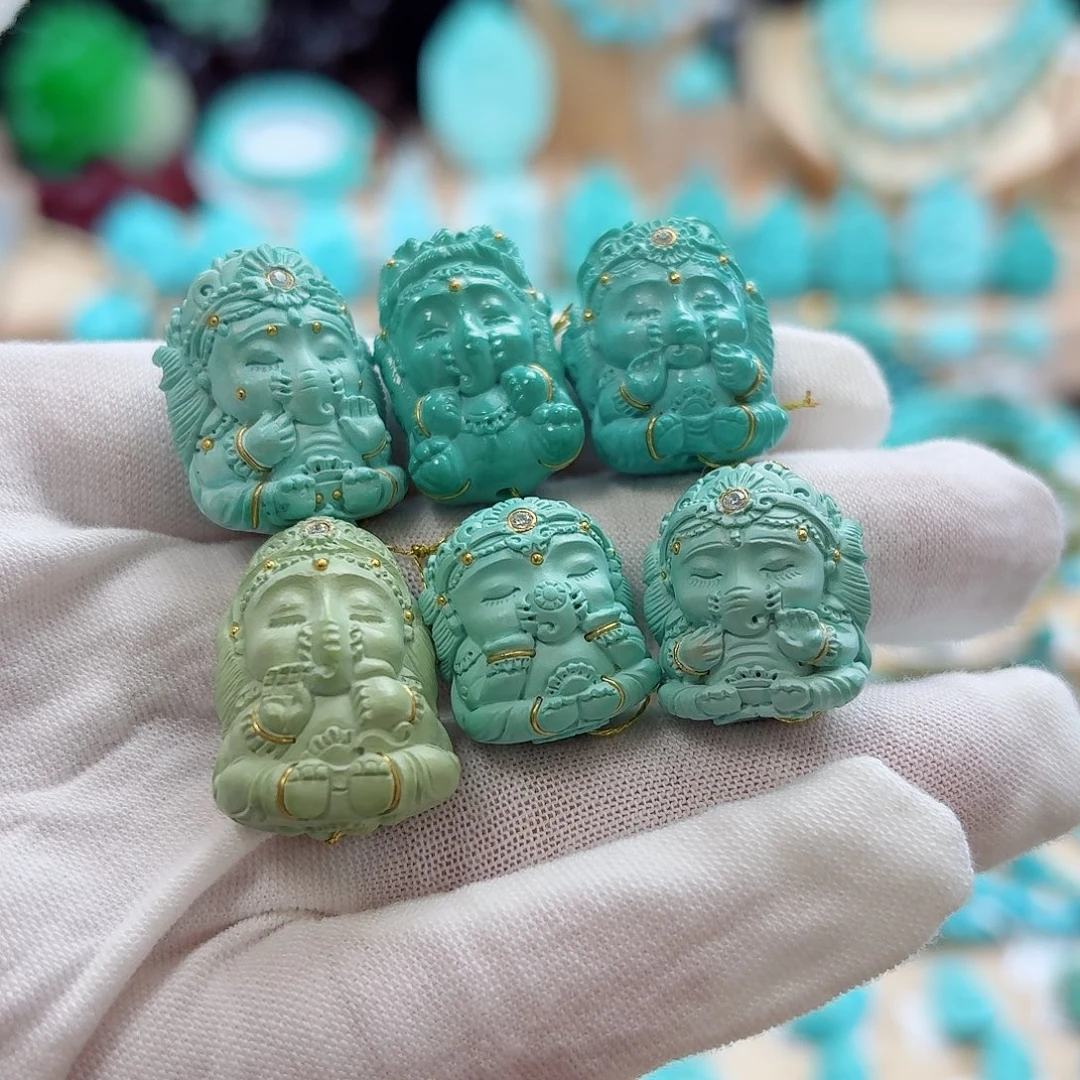 绿松石未镶嵌珠宝奇石