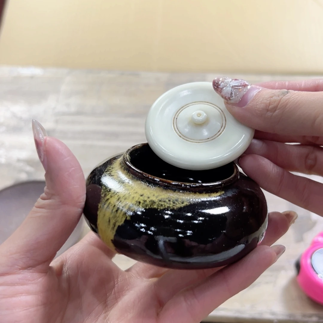 瓷片陶瓷的发展和艺术成就