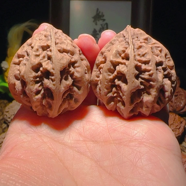 文玩核桃吊坠米子95