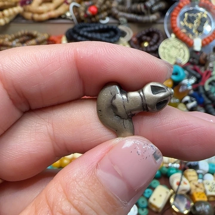 奶**爸藏传老物件一个漂亮