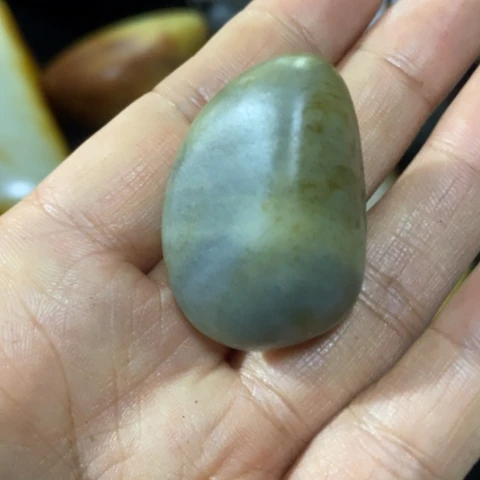 未镶嵌和田玉（糖玉）车挂