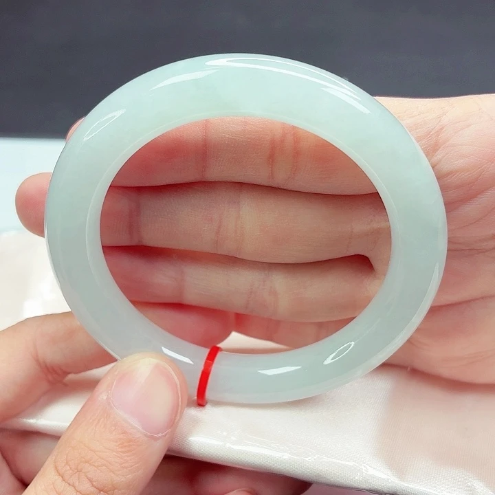 翡翠未镶嵌手镯57圈口