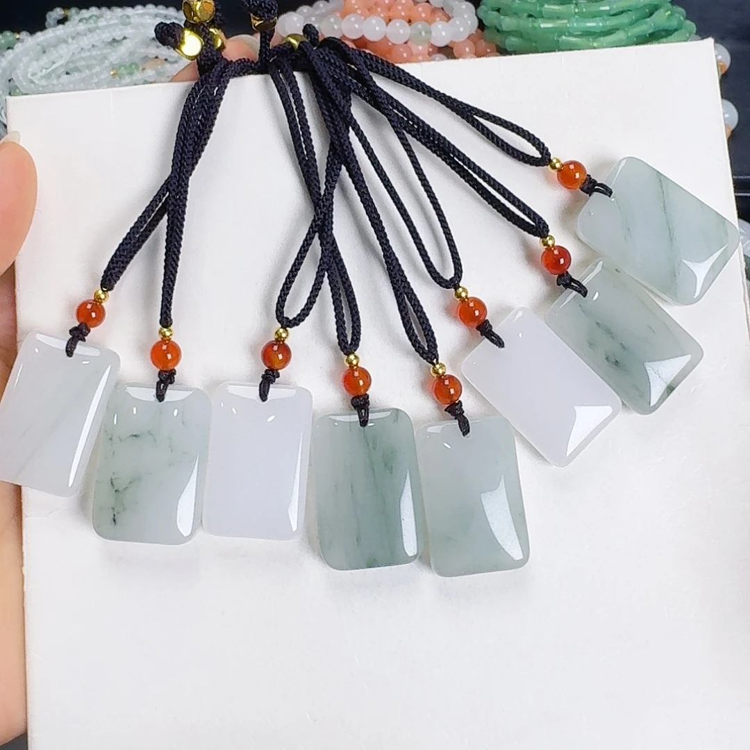 石英质玉未镶嵌颈饰无事牌多样性发其一