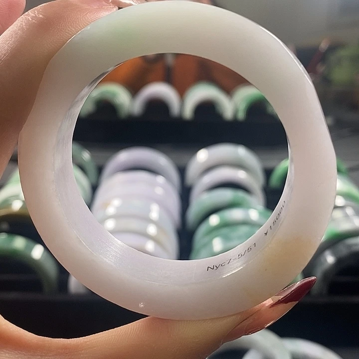 翡翠未镶嵌颈饰888888888