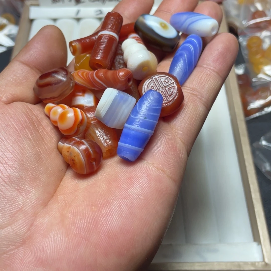 Y***佳玛瑙/玉髓合金颈饰