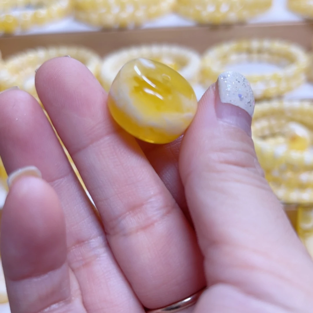 琥珀未镶嵌颈饰天然密蜡