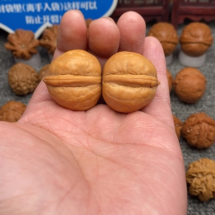 文玩核桃把件胖*小海豚