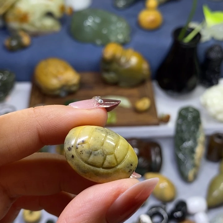 岫岩河磨玉（透闪石质玉）未镶嵌挂件